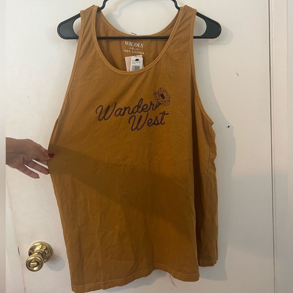 Western tank top “wander west” NWT